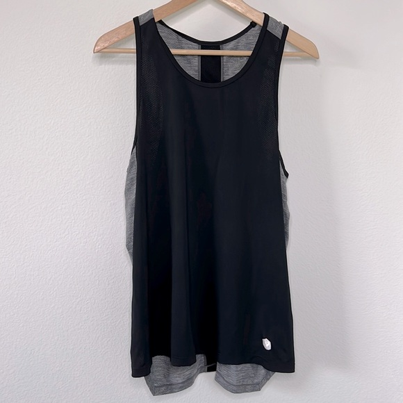 Asics Men’s D1 Singlet, Black with Grey back, Medium - Picture 1 of 3